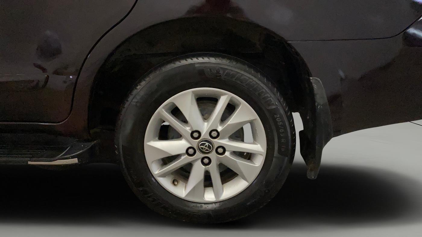 2018 Toyota Innova Crysta 2.7 GX AT 7 STR, Petrol, Automatic, 86,642 km, Left Rear Wheel