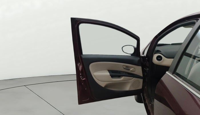 2016 Fiat Linea EMOTION 1.4 L T JET, Petrol, Manual, 22,223 km, LHS Front Door