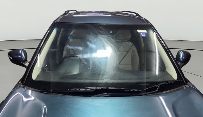 2021 Mahindra XUV300 W8 (O) 1.2 PETROL AMT, Petrol, Automatic, 91,580 km, Front Windshield