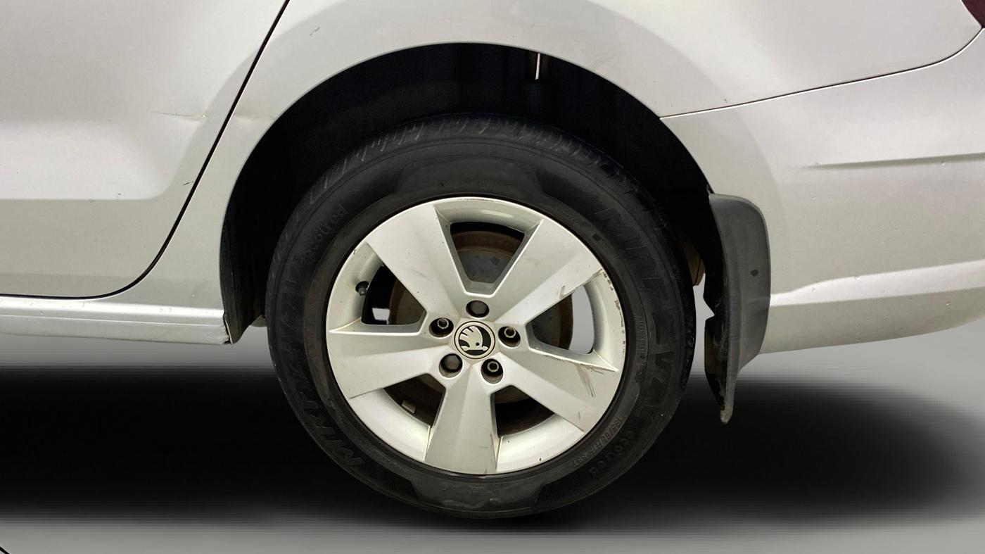2021 Skoda Rapid AMBITION AT TSI, Petrol, Automatic, 1,11,308 km, Left Rear Wheel