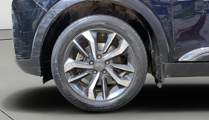 2021 Mahindra XUV300 W8 1.2 PETROL, Petrol, Manual, 53,404 km, Left Front Wheel