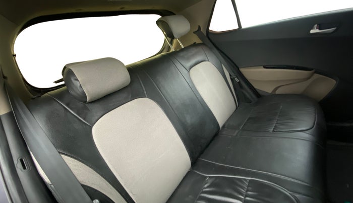 2017 Hyundai Grand i10 ASTA 1.2 KAPPA VTVT, Petrol, Manual, 41,793 km, Right Side Rear Door Cabin