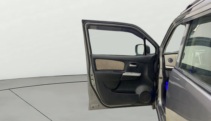 2016 Maruti Wagon R 1.0 VXI, Petrol, Manual, 79,584 km, LHS Front Door