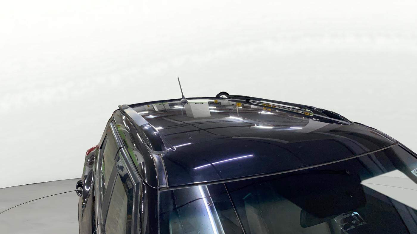 2023 Mahindra XUV300 W8 1.2 PETROL, Petrol, Manual, 51,643 km, Roof