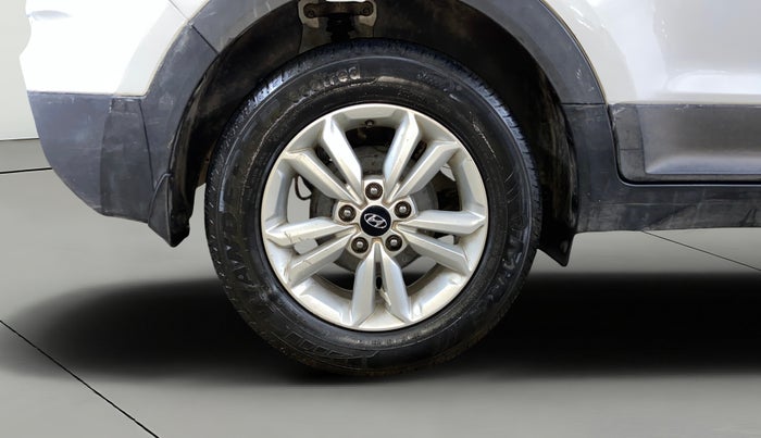 2017 Hyundai Creta SX PLUS 1.6 PETROL, Petrol, Manual, 76,961 km, Right Rear Wheel