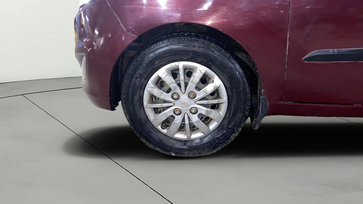 2014 Hyundai i10 SPORTZ 1.1, Petrol, Manual, 84,278 km, Left Front Wheel