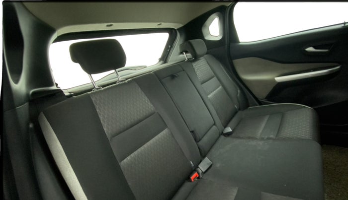 2021 Nissan MAGNITE XV TURBO CVT, Petrol, Automatic, 50,330 km, Right Side Rear Door Cabin