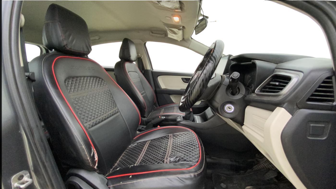 2022 Tata ALTROZ XE PETROL, Petrol, Manual, 86,415 km, Right Side Front Door Cabin