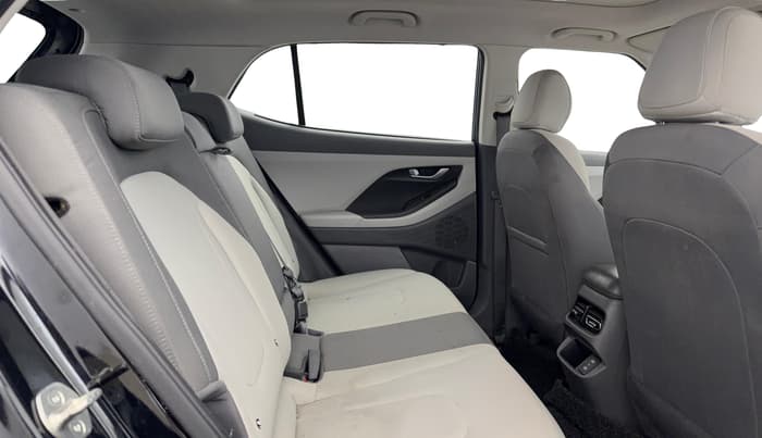 2024 Hyundai Creta S (O) 1.5 PETROL, Petrol, Manual, 15,861 km, Right Side Rear Door Cabin