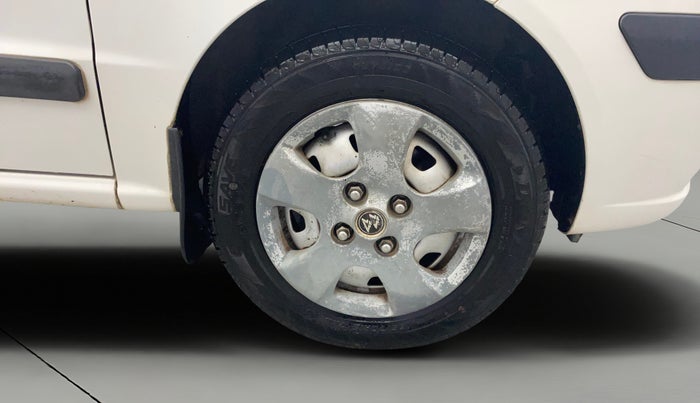 2014 Hyundai Santro Xing GL PLUS, Petrol, Manual, 68,471 km, Right Front Wheel