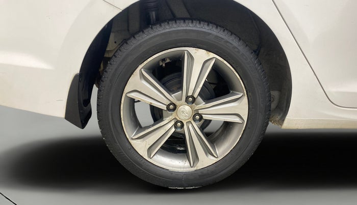 2019 Hyundai Verna 1.6 VTVT SX, Petrol, Manual, 37,628 km, Right Rear Wheel