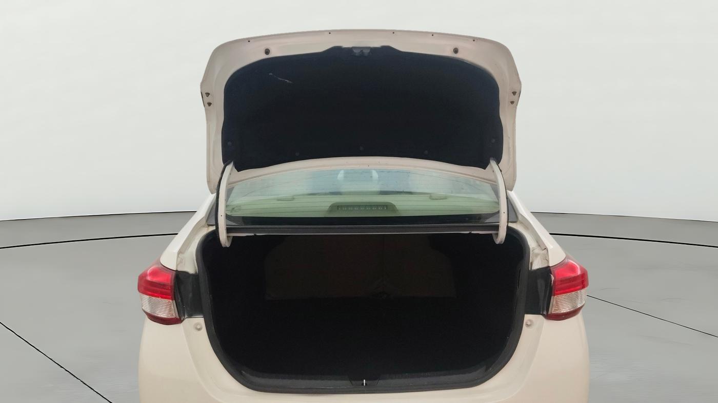 2018 Toyota YARIS V CVT, Petrol, Automatic, 74,673 km, Boot Door Open