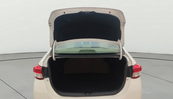 2018 Toyota YARIS V CVT, Petrol, Automatic, 74,673 km, Boot Door Open