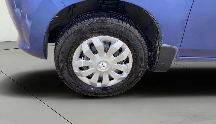 2013 Maruti Alto 800 LXI, Petrol, Manual, 22,528 km, Left Front Wheel