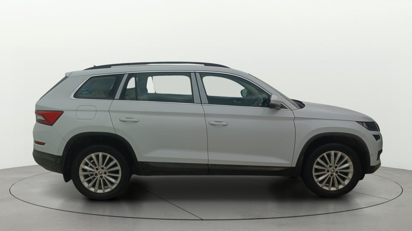 2017 Skoda Kodiaq STYLE 2.0 TDI 4X4 AT, Diesel, Automatic, 1,00,397 km, Right Side View