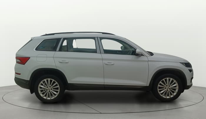2017 Skoda Kodiaq STYLE 2.0 TDI 4X4 AT, Diesel, Automatic, 1,00,397 km, Right Side View