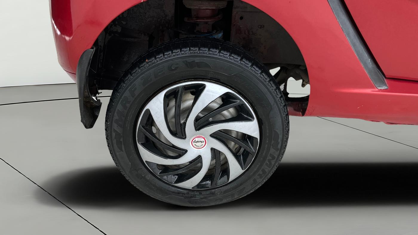 2016 Tata Nano TWIST XTA, Petrol, Automatic, 43,450 km, Right Rear Wheel