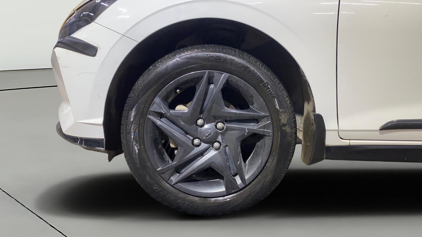 2022 Hyundai NEW I20 SPORTZ 1.2 MT, Petrol, Manual, 42,672 km, Left Front Wheel