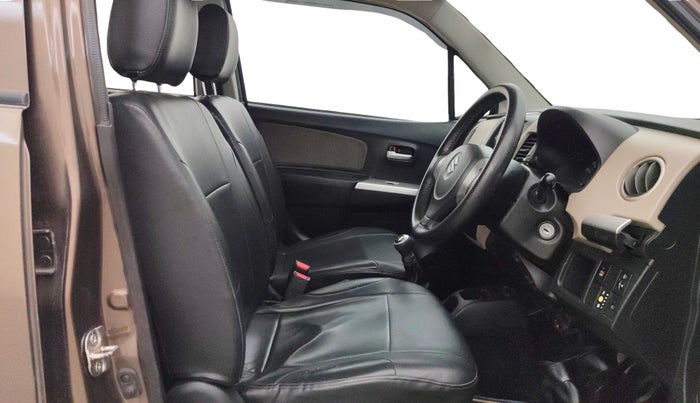 2016 Maruti Wagon R 1.0 LXI CNG, CNG, Manual, 73,617 km, Right Side Front Door Cabin