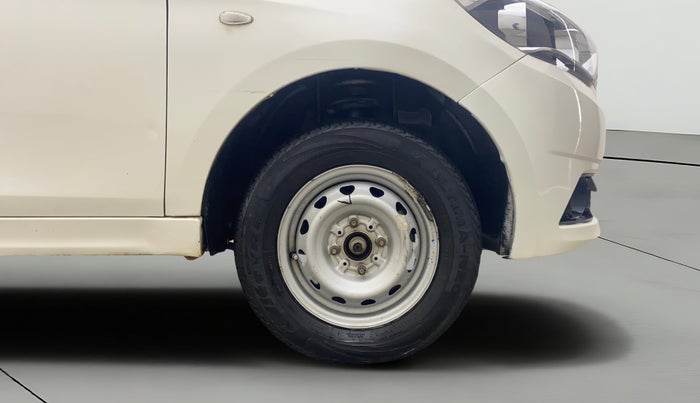 2018 Tata Tiago XM PETROL, Petrol, Manual, 84,145 km, Right Front Wheel