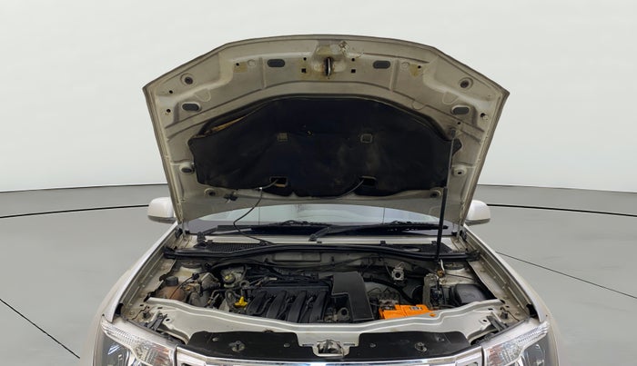 2016 Nissan Terrano XL (P), Petrol, Manual, 1,09,757 km, Open Bonet