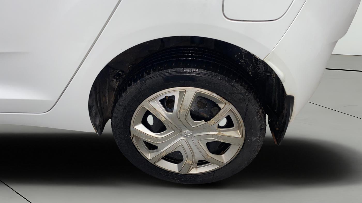 2021 Tata ALTROZ XM PLUS PETROL, Petrol, Manual, 65,950 km, Left Rear Wheel