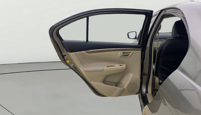 2018 Maruti Ciaz ALPHA DIESEL 1.3, Diesel, Manual, 97,854 km, LHS Rear Door