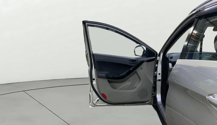 2018 Tata NEXON XT DIESEL, Diesel, Manual, 70,648 km, LHS Front Door