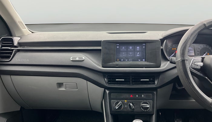 2022 Skoda KUSHAQ ACTIVE 1.0L TSI MT, Petrol, Manual, 28,926 km, Air Conditioner