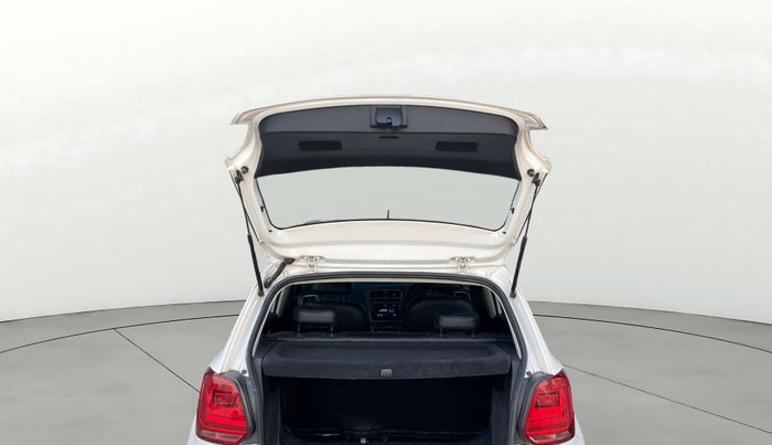 2020 Volkswagen Polo HIGHLINE PLUS 1.0, Petrol, Manual, 43,632 km, Boot Door Open