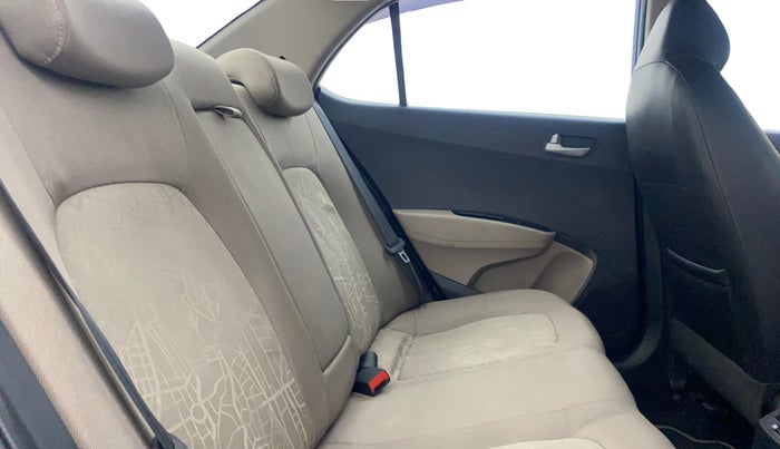 2014 Hyundai Xcent S (O) 1.2, Petrol, Manual, 64,015 km, Right Side Rear Door Cabin