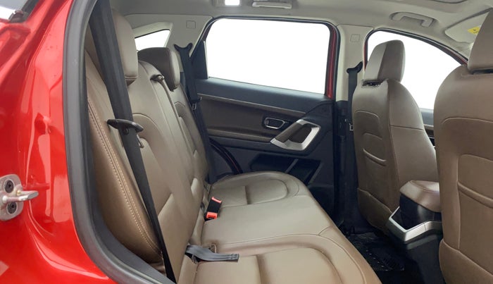 2020 Tata Harrier XZA PLUS 2.0L, Diesel, Automatic, 66,366 km, Right Side Rear Door Cabin