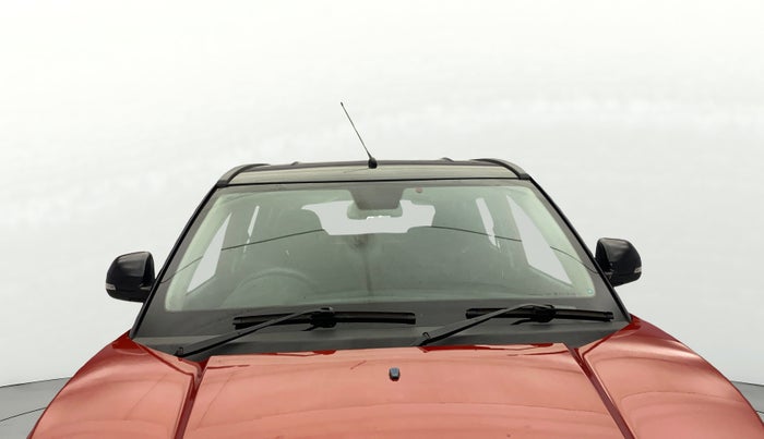 2017 Mahindra KUV 100 NXT K8 P 6 STR DUAL TONE, Petrol, Manual, 40,703 km, Front Windshield