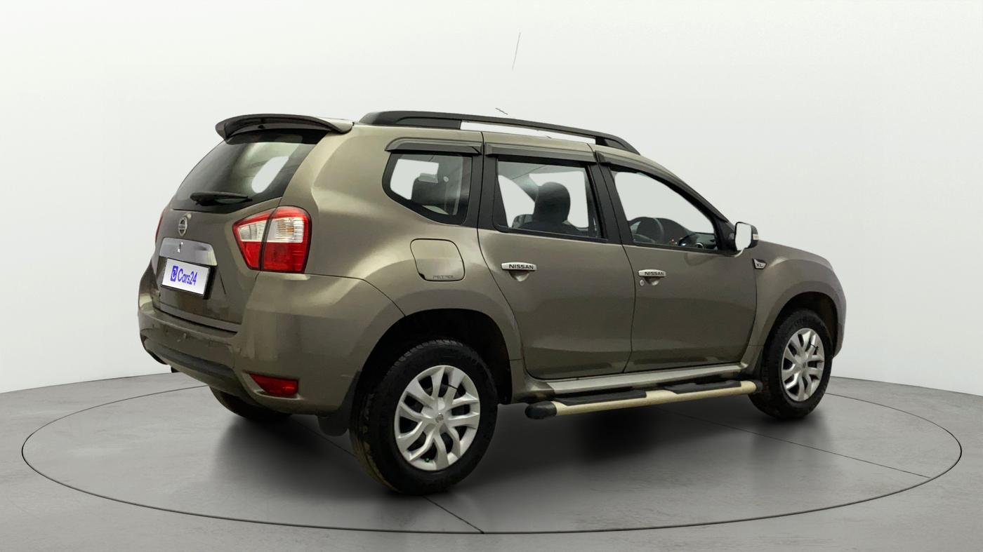 2017 Nissan Terrano XL (P), Petrol, Manual, 32,230 km, Right Back Diagonal