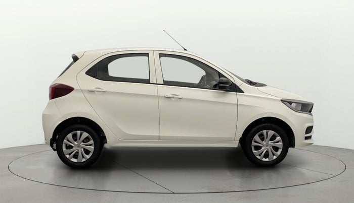 2022 Tata Tiago XT CNG, CNG, Manual, 50,251 km, Right Side View