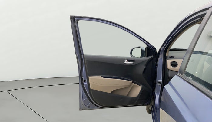 2017 Hyundai Xcent S 1.2, Petrol, Manual, 97,199 km, LHS Front Door