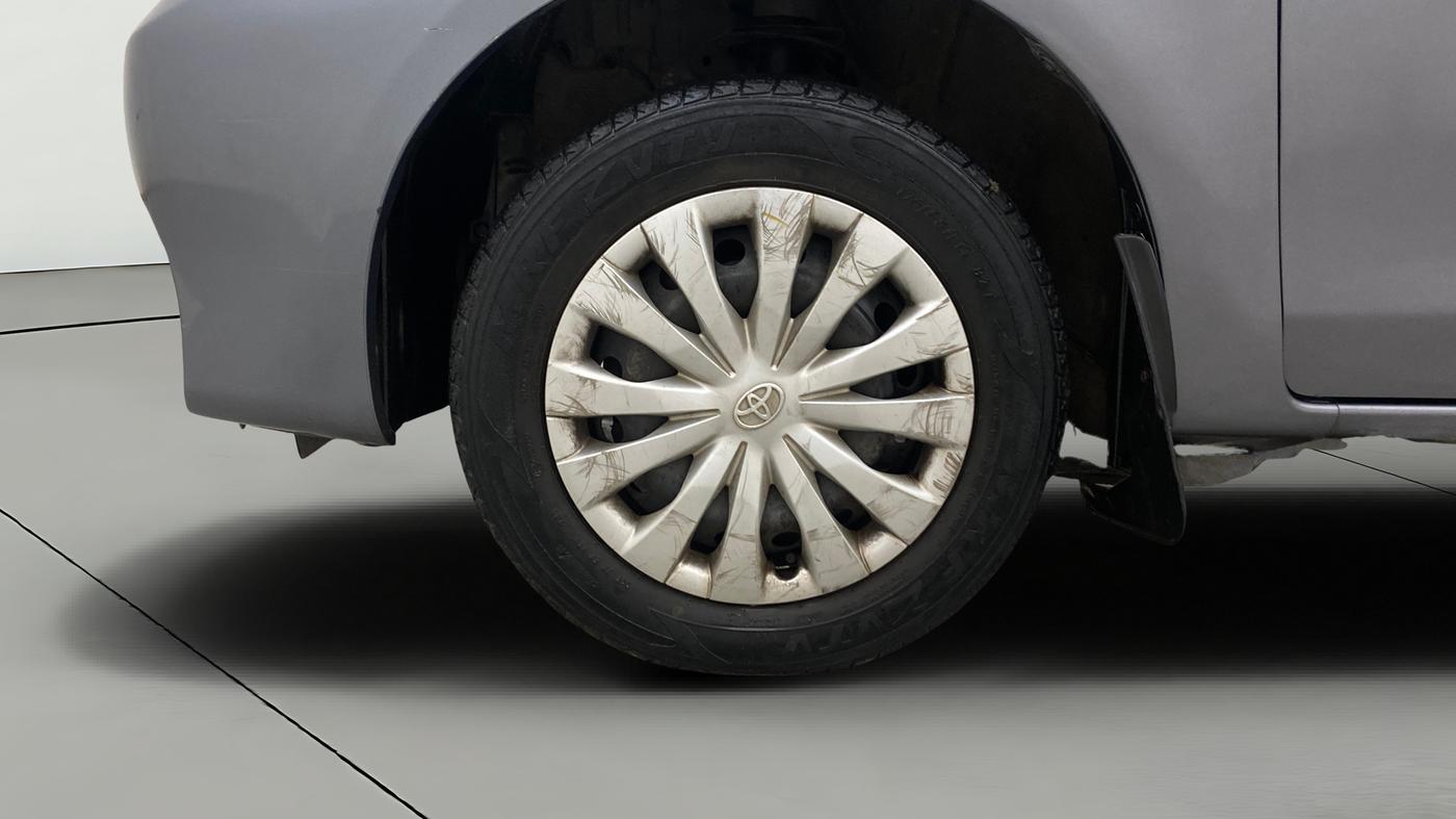 2015 Toyota Etios Liva V, Petrol, Manual, 59,013 km, Left Front Wheel