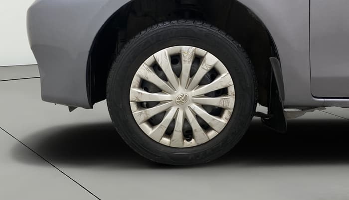 2015 Toyota Etios Liva V, Petrol, Manual, 59,013 km, Left Front Wheel