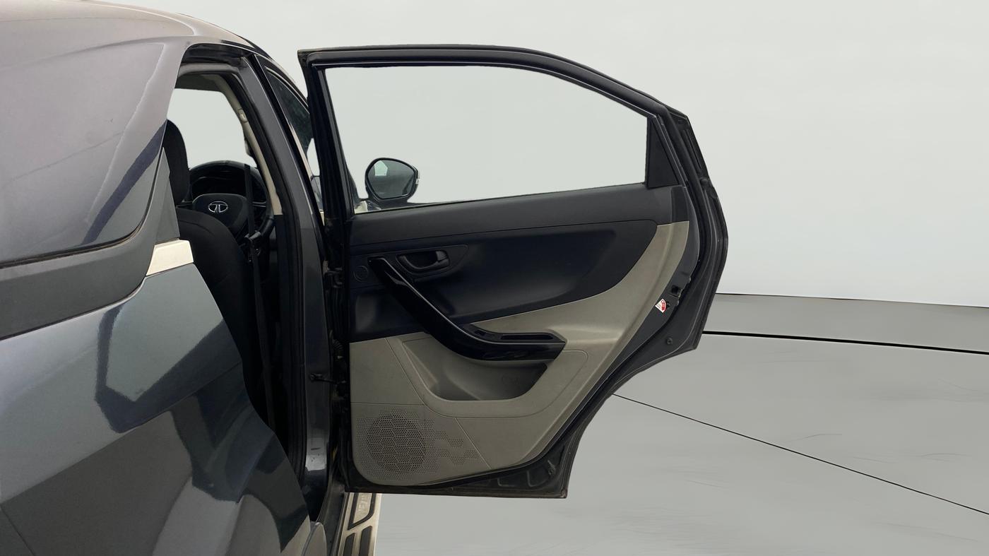 2019 Tata NEXON XM DIESEL, Diesel, Manual, 47,491 km, RHS Rear Door