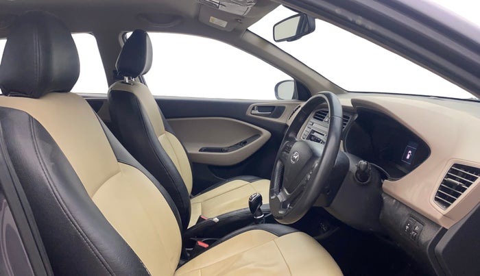 2016 Hyundai Elite i20 ASTA 1.4 CRDI (O), Diesel, Manual, 96,143 km, Right Side Front Door Cabin