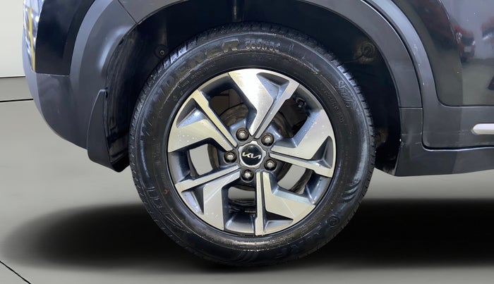 2022 KIA SONET HTX 1.5 AT, Diesel, Automatic, 63,174 km, Right Rear Wheel