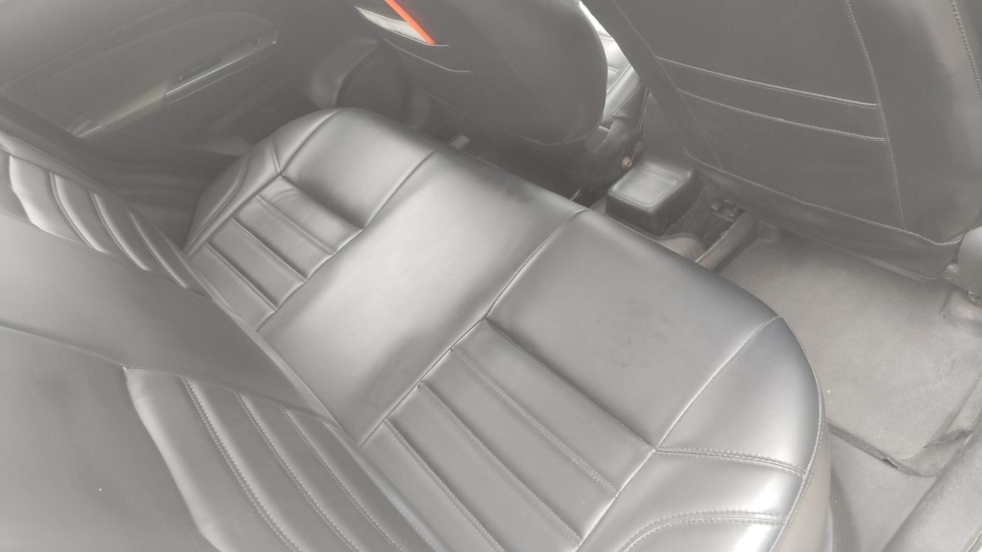 2014 Maruti Swift VXI, Petrol, Manual, 95,449 km, Right Side Rear Door Cabin