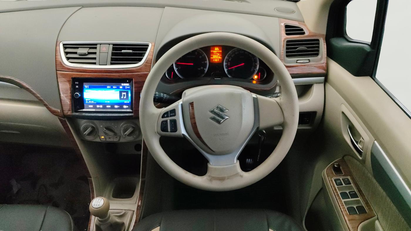 2013 Maruti Ertiga ZXI, Petrol, Manual, 59,431 km, Steering Wheel Close Up