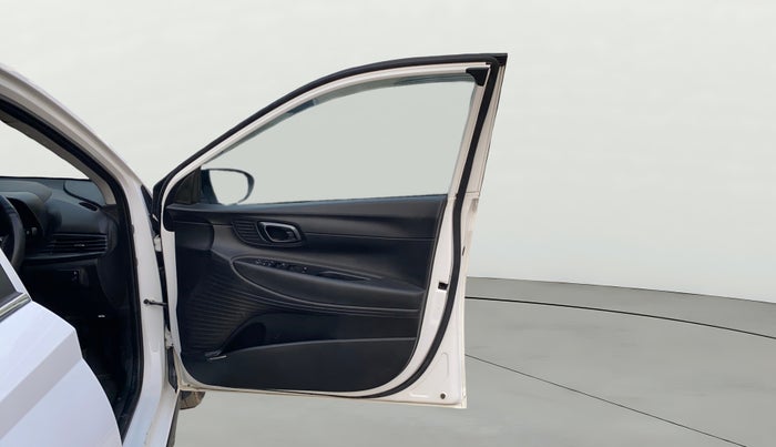 2023 Hyundai NEW I20 SPORTZ 1.2 MT, Petrol, Manual, 27,650 km, RHS Front Door