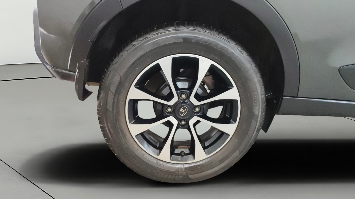 2021 Tata NEXON XZA PLUS (O) PETROL, Petrol, Automatic, 36,178 km, Right Rear Wheel