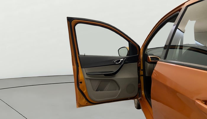 2018 Tata Tiago XZA PETROL, Petrol, Automatic, 25,631 km, LHS Front Door