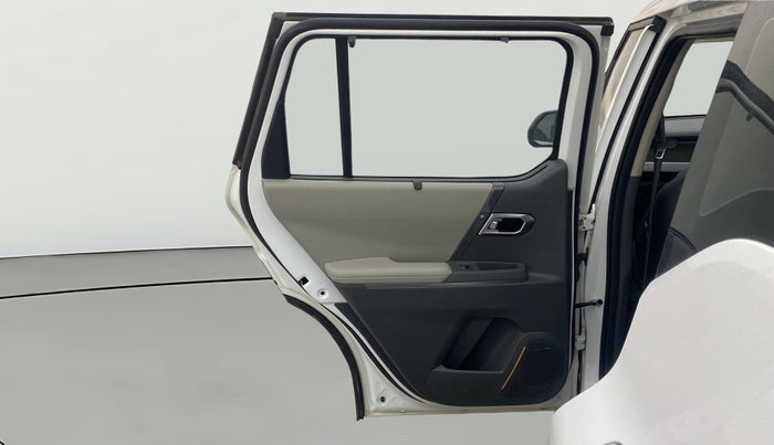 2025 KIA SYROS HTX Plus (O) 1.5 Diesel 6AT, Diesel, Automatic, 13,297 km, LHS Rear Door