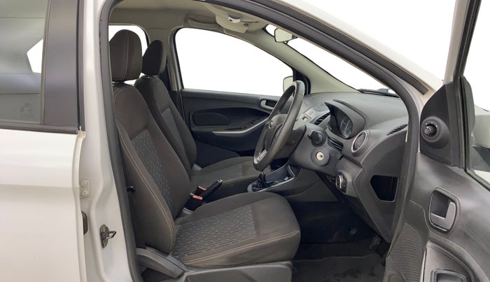 2015 Ford New Figo TREND 1.2 PETROL, Petrol, Manual, 86,735 km, Right Side Front Door Cabin