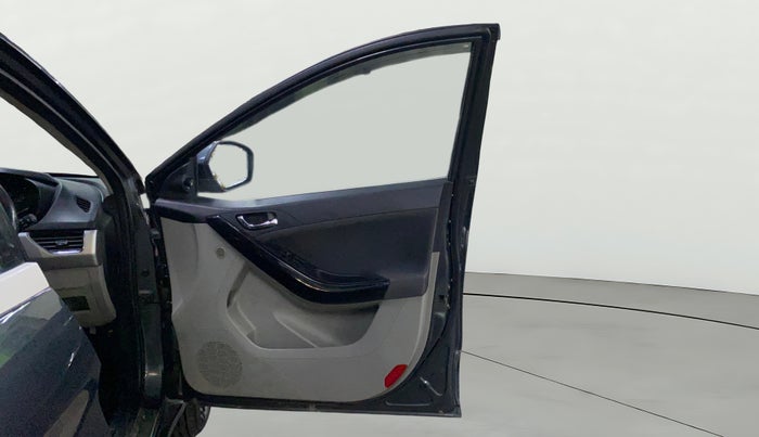 2018 Tata NEXON XZ PETROL, Petrol, Manual, 78,270 km, RHS Front Door