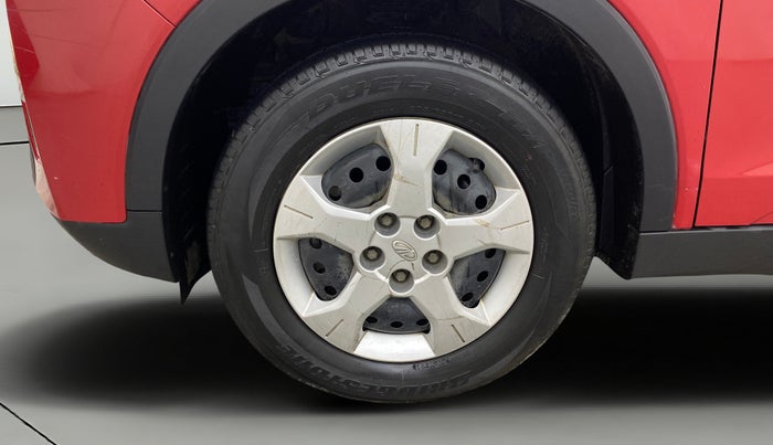 2022 Mahindra XUV300 W6 1.5 Diesel, Diesel, Manual, 50,637 km, Left Front Wheel